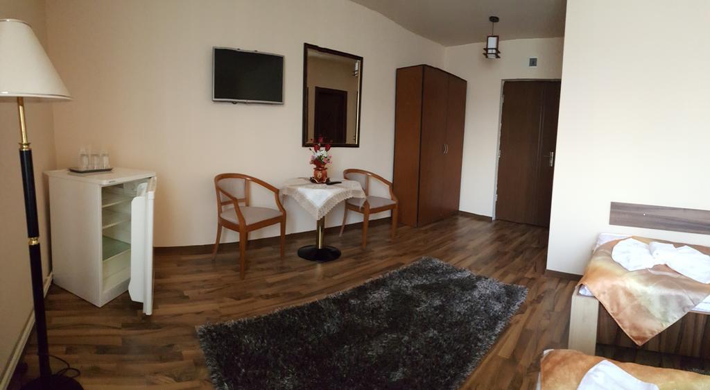 Casa Alex Hotel Targu Jiu Room photo